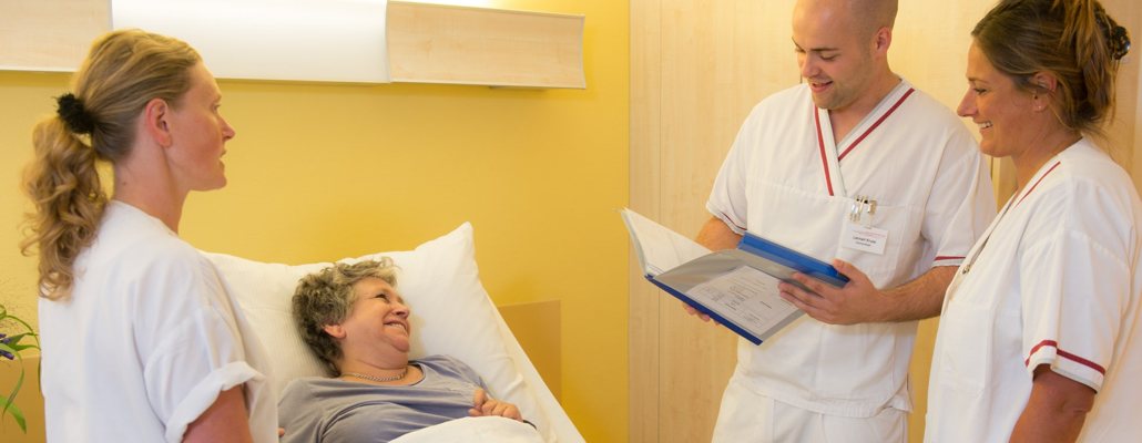 Klinik Patientengespraech - Facharztklinik